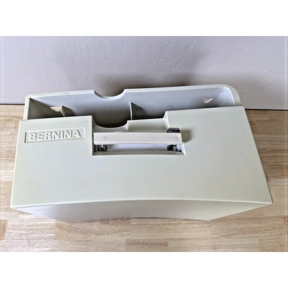 Bernina Virtuosa 153 Quilter's Edition Sewing Machine w/ Accessories and Case